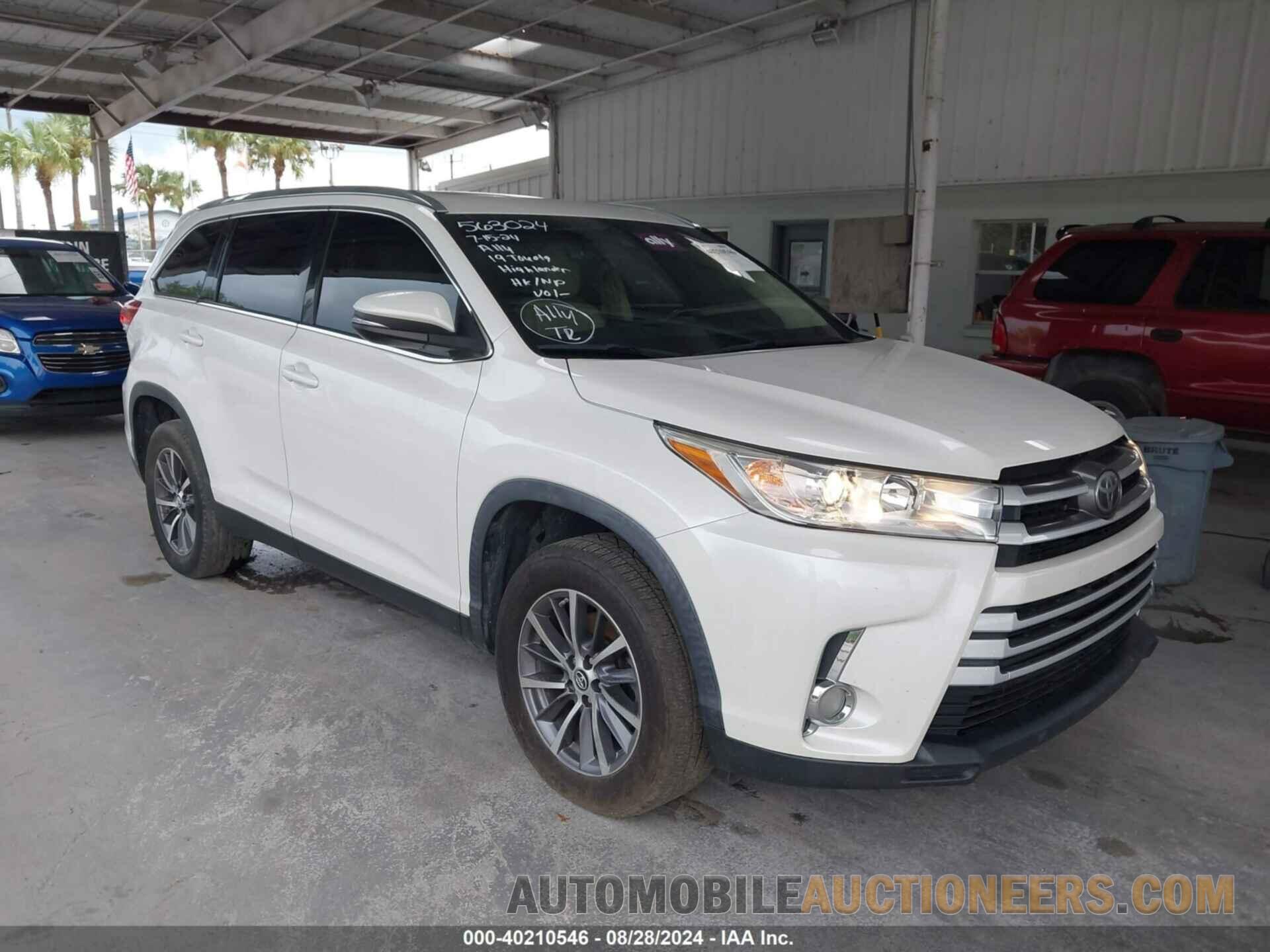 5TDKZRFHXKS563024 TOYOTA HIGHLANDER 2019