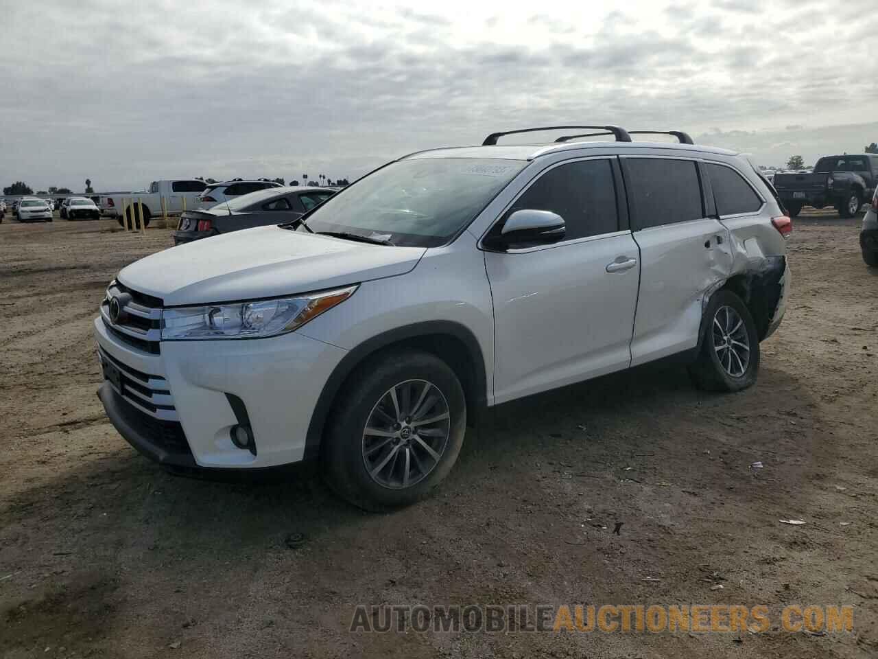 5TDKZRFHXKS566442 TOYOTA HIGHLANDER 2019