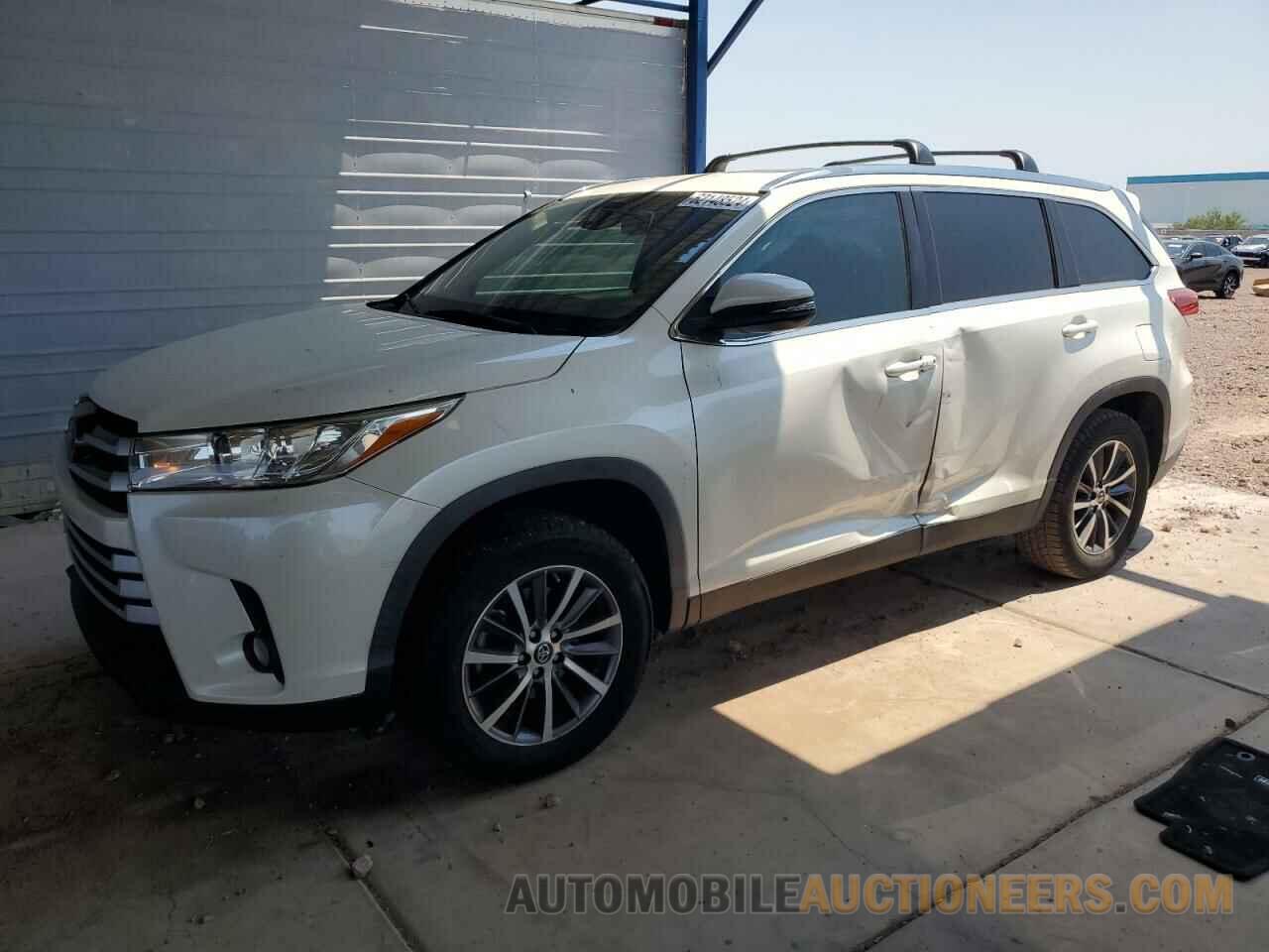 5TDKZRFHXKS567641 TOYOTA HIGHLANDER 2019