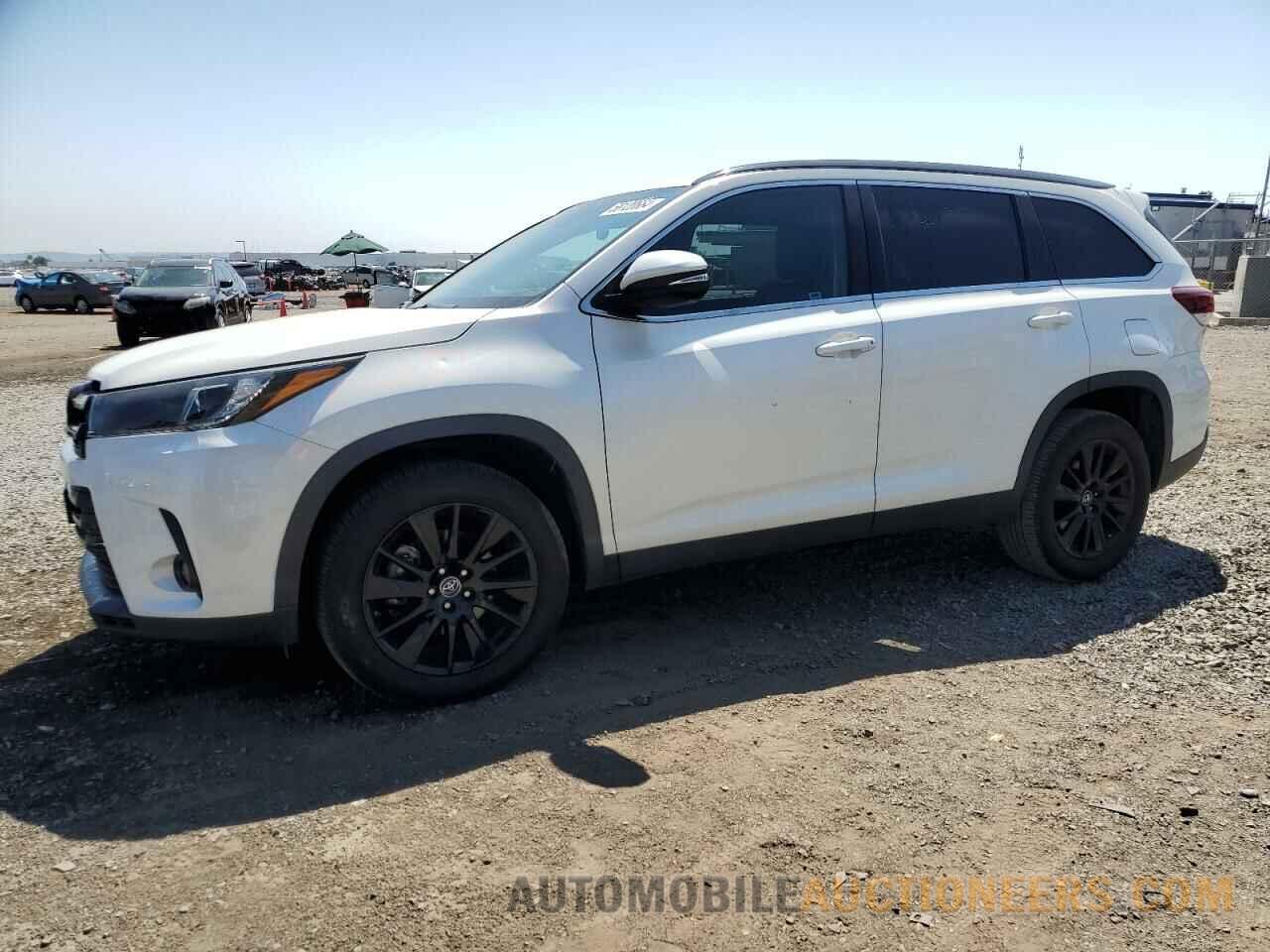 5TDKZRFHXKS569812 TOYOTA HIGHLANDER 2019