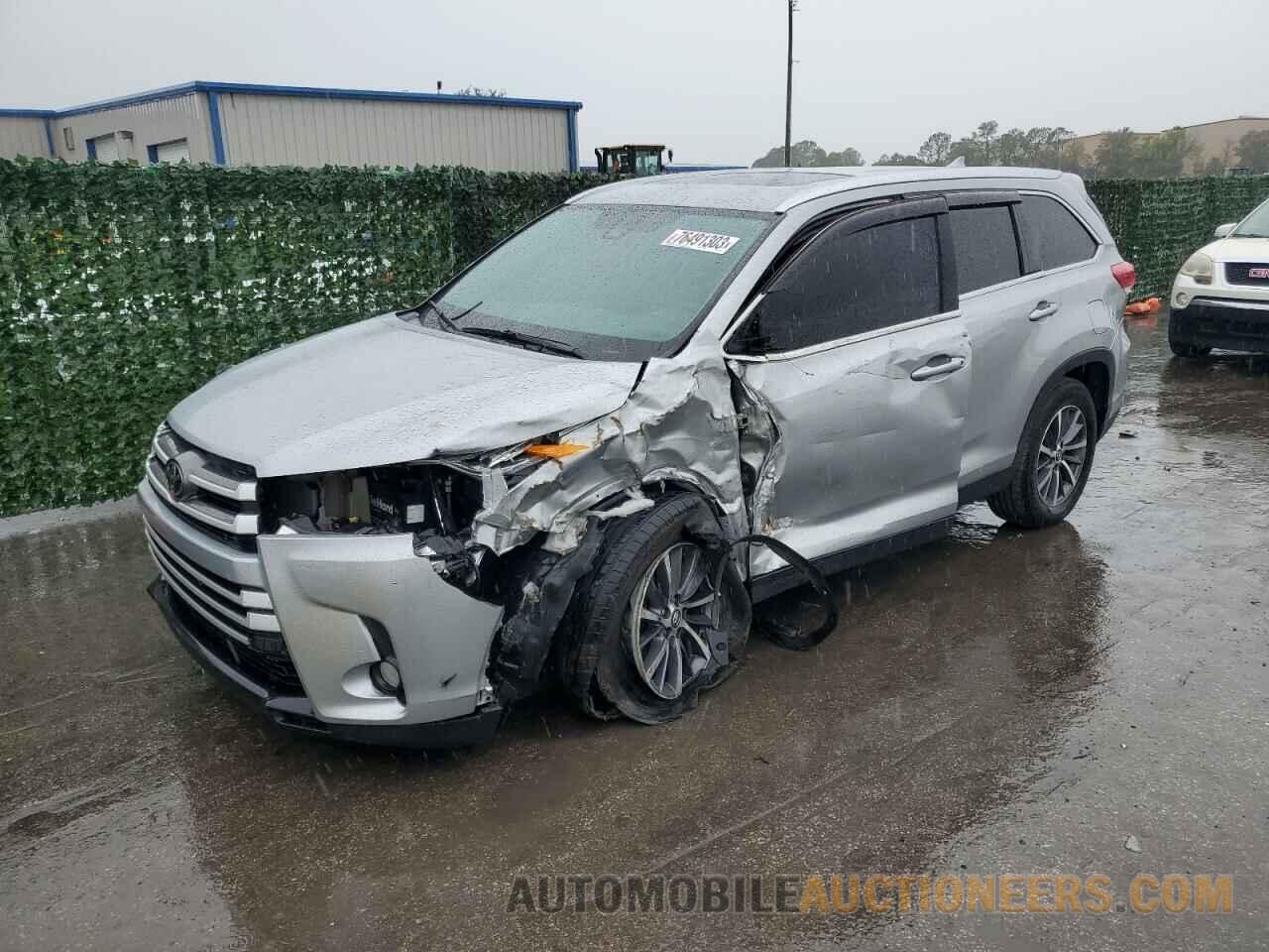 5TDKZRFHXKS571849 TOYOTA HIGHLANDER 2019