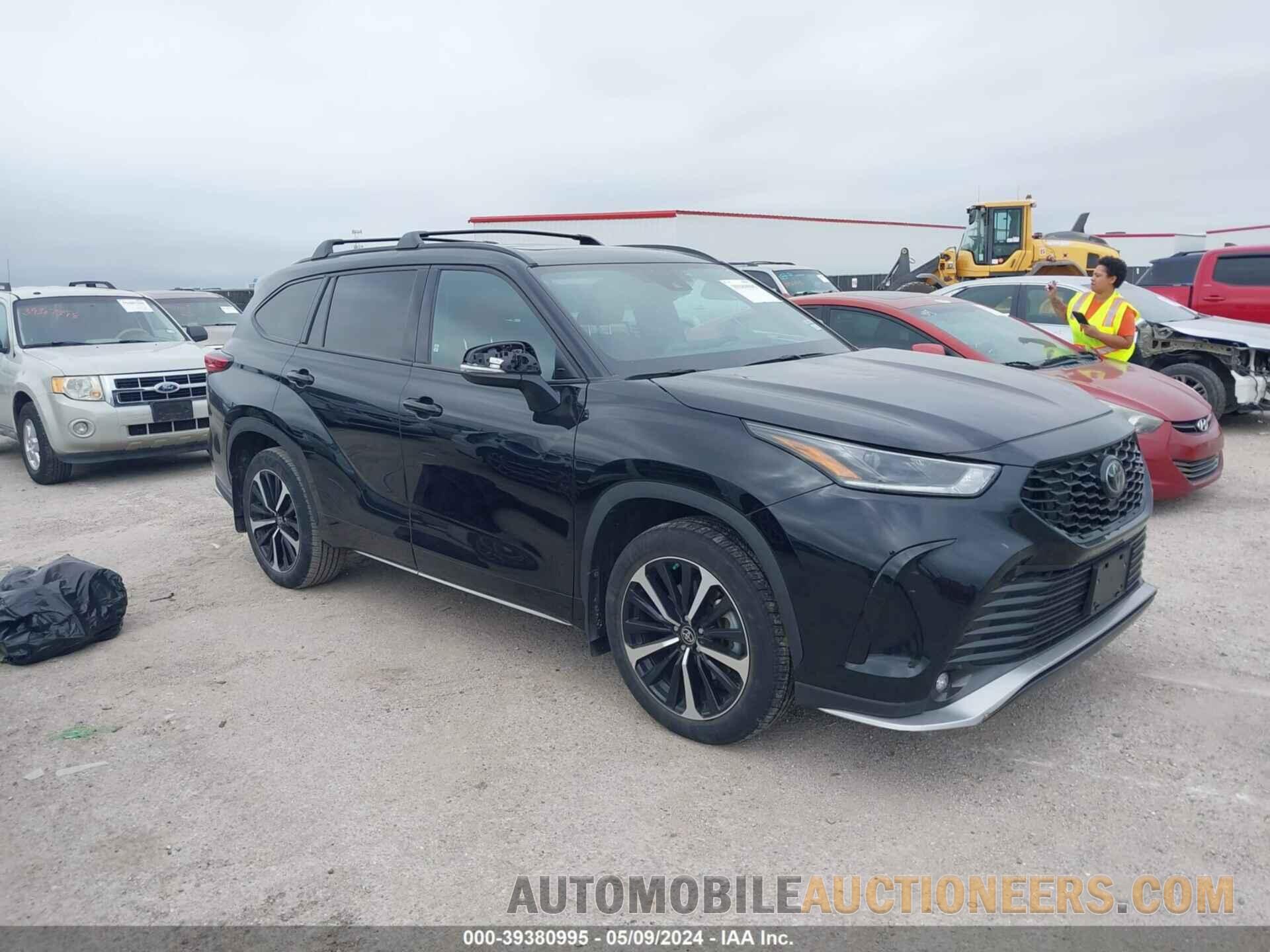 5TDLZRAH9NS108987 TOYOTA HIGHLANDER 2022