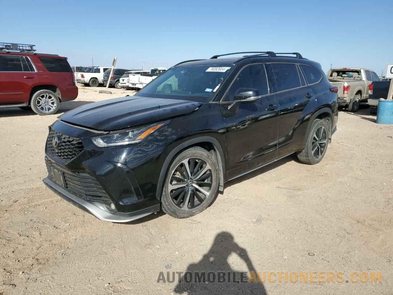 5TDLZRAHXNS131887 TOYOTA HIGHLANDER 2022