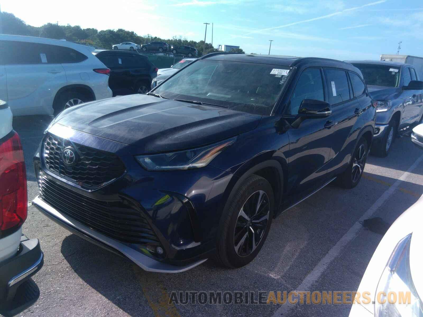 5TDLZRAHXNS143229 Toyota Highlander 2022