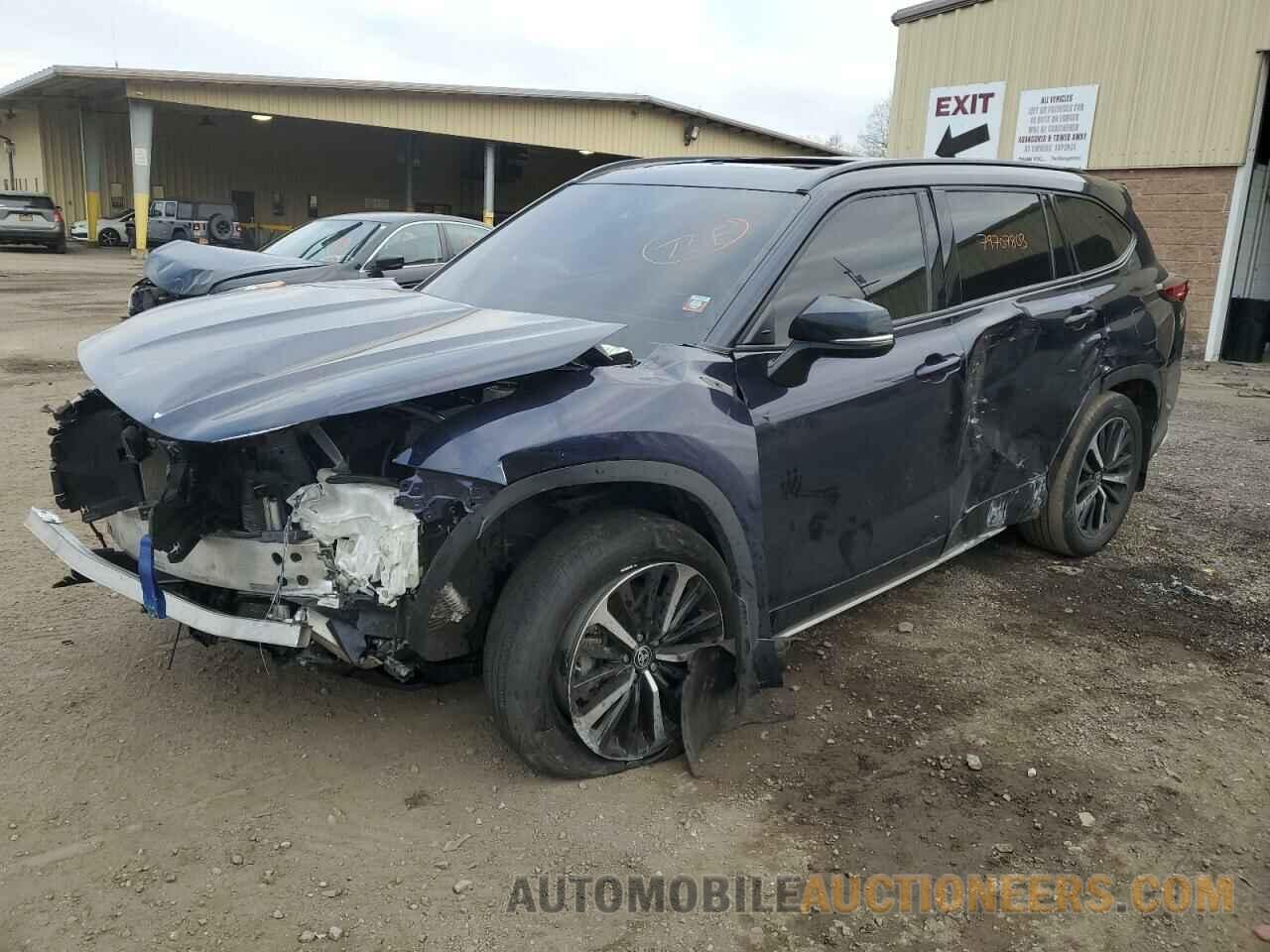 5TDLZRBH2NS202434 TOYOTA HIGHLANDER 2022