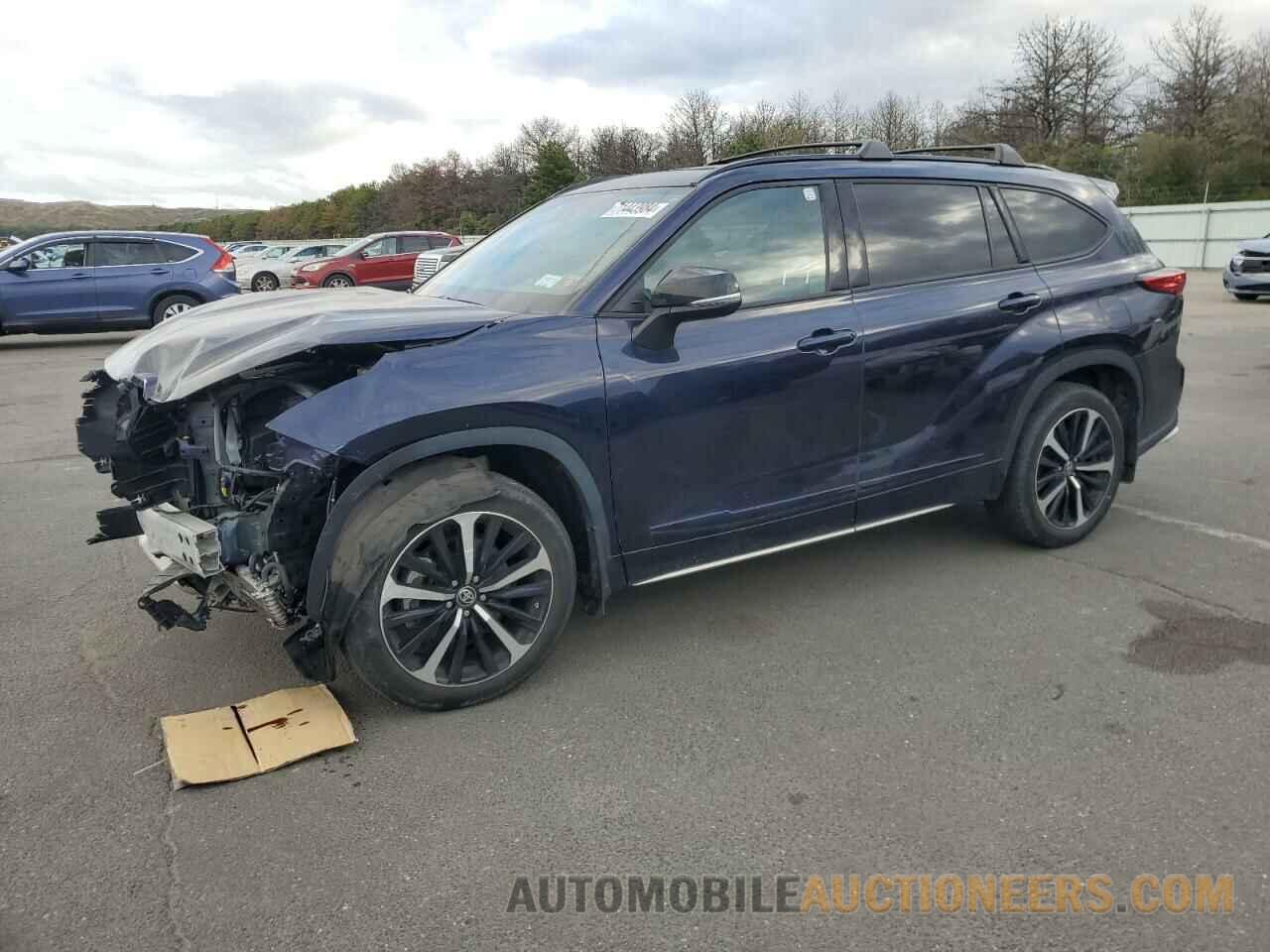 5TDLZRBH2NS213563 TOYOTA HIGHLANDER 2022