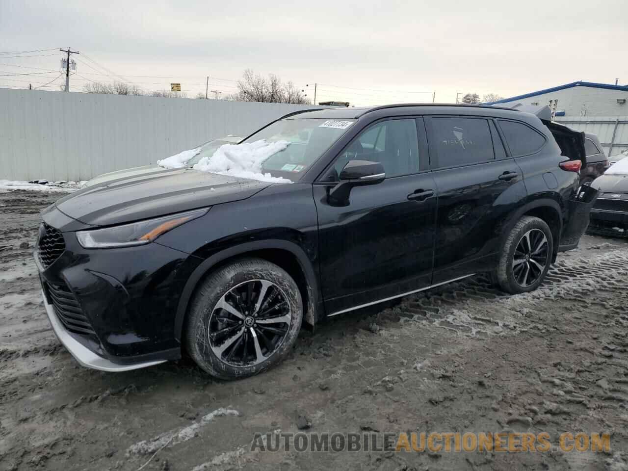 5TDLZRBH4MS157219 TOYOTA HIGHLANDER 2021