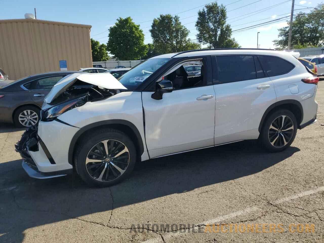 5TDLZRBH8MS103700 TOYOTA HIGHLANDER 2021