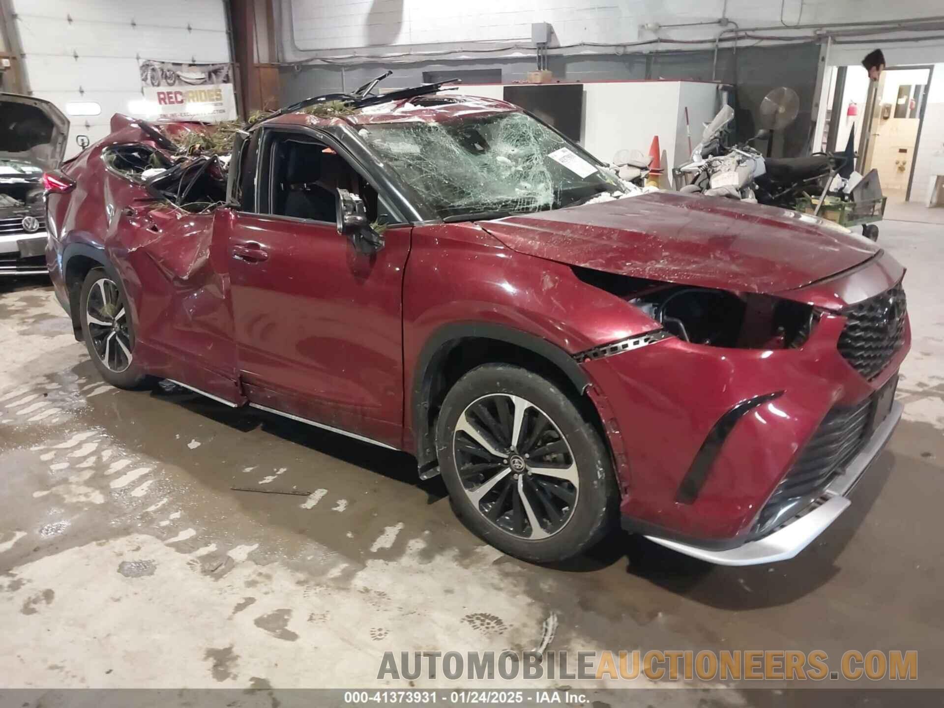 5TDLZRBH8NS201417 TOYOTA HIGHLANDER 2022