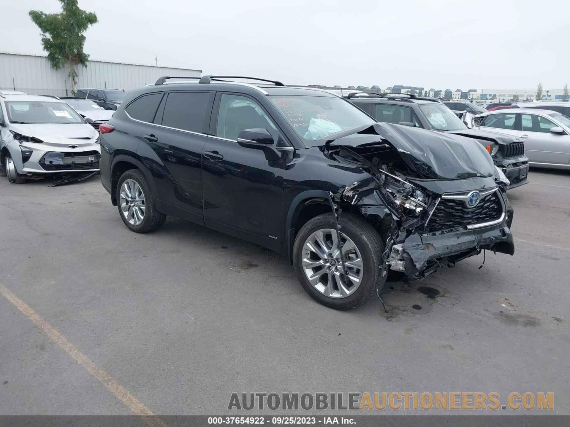 5TDXBRCH0NS087806 TOYOTA HIGHLANDER 2022