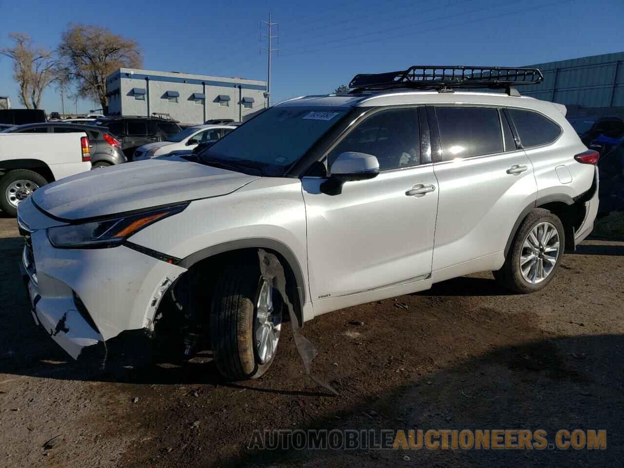 5TDXBRCH4NS539739 TOYOTA HIGHLANDER 2022