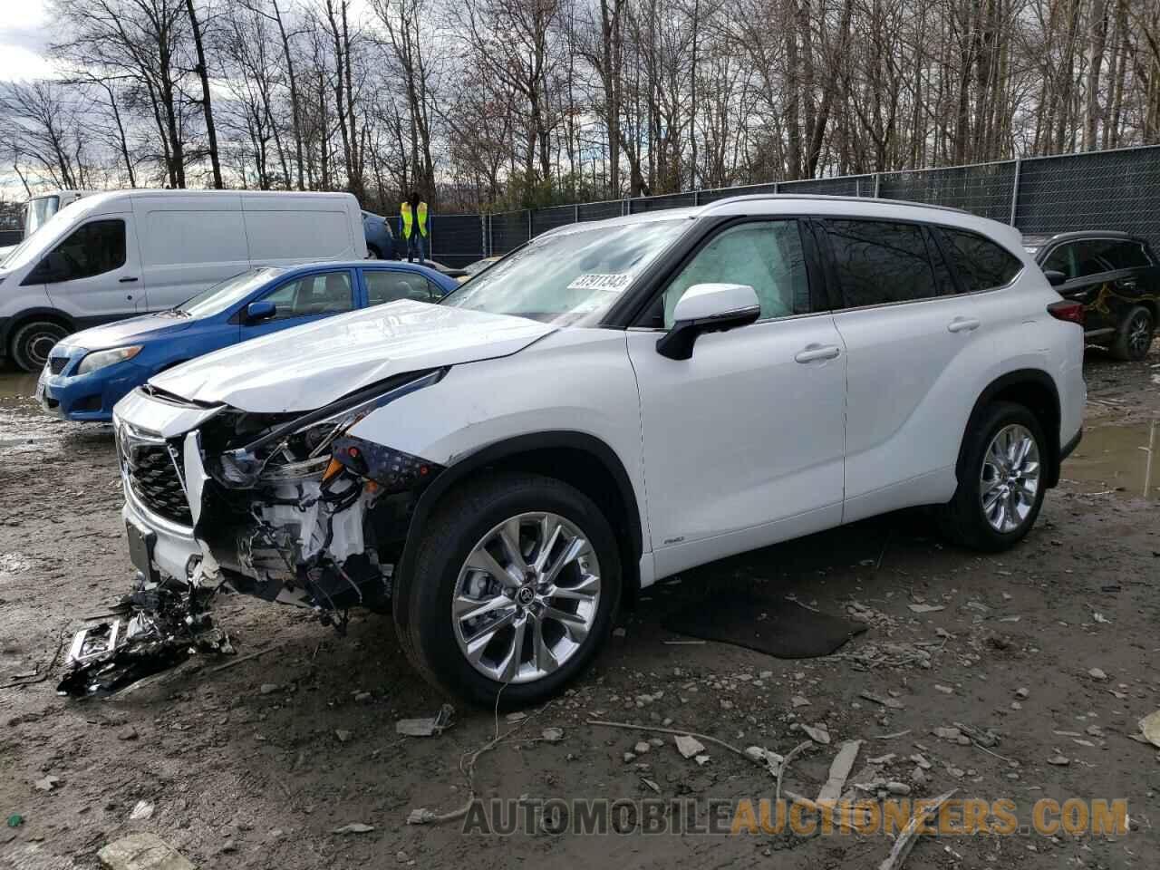 5TDXBRCH5PS564698 TOYOTA HIGHLANDER 2023