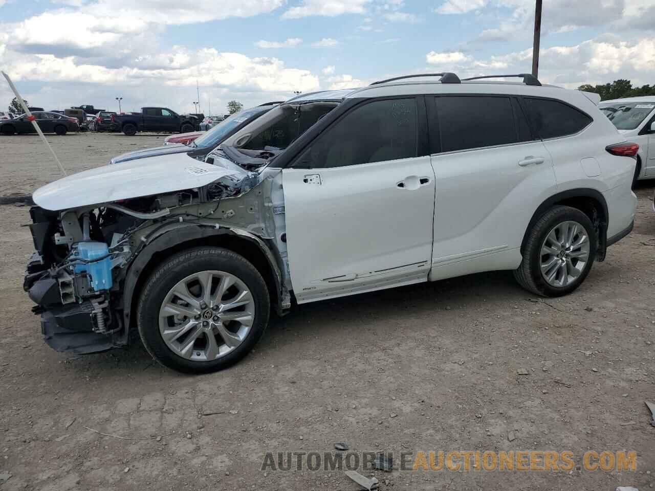 5TDXBRCH6NS555327 TOYOTA HIGHLANDER 2022