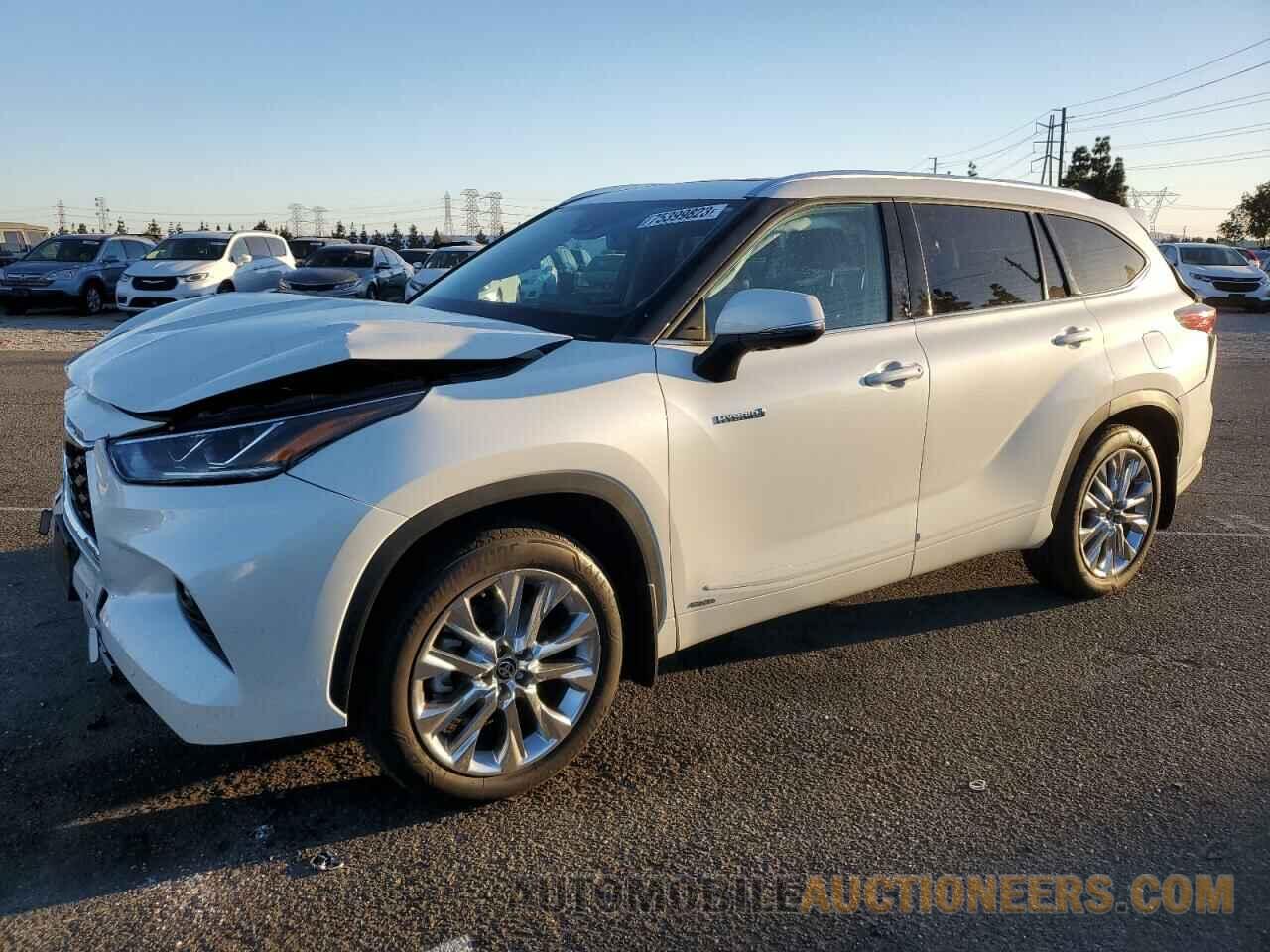 5TDXBRCH8MS529794 TOYOTA HIGHLANDER 2021