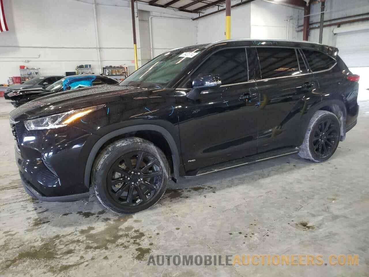 5TDXBRCHXNS537770 TOYOTA HIGHLANDER 2022