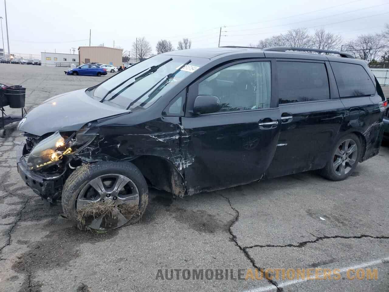 5TDXK3DC0FS653464 TOYOTA SIENNA 2015