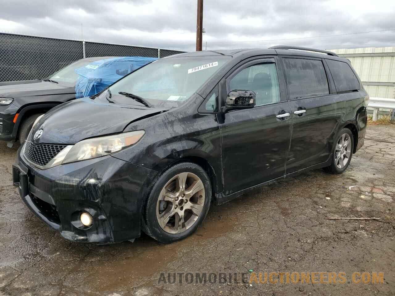 5TDXK3DC1DS376661 TOYOTA SIENNA 2013