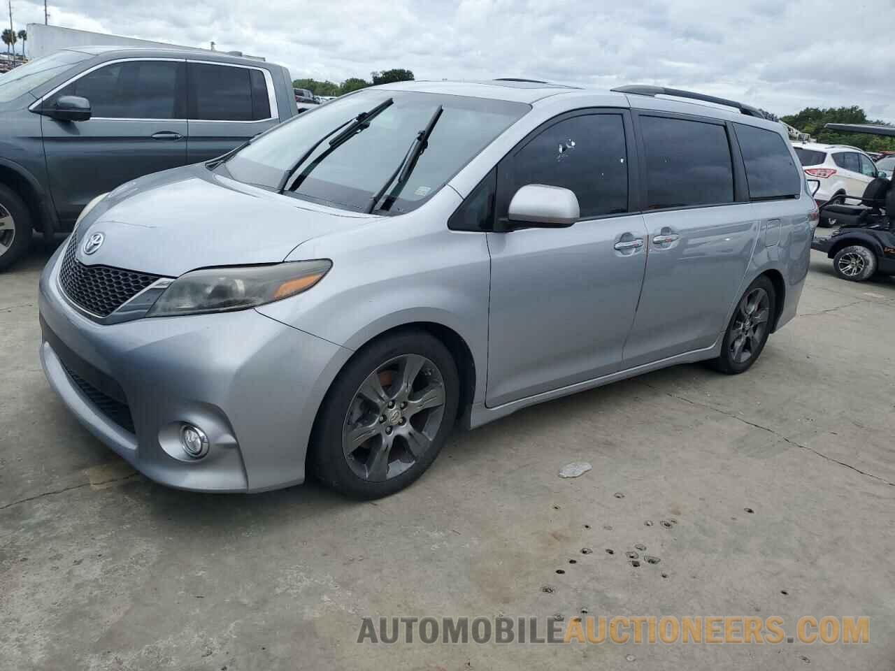 5TDXK3DC1FS682360 TOYOTA SIENNA 2015