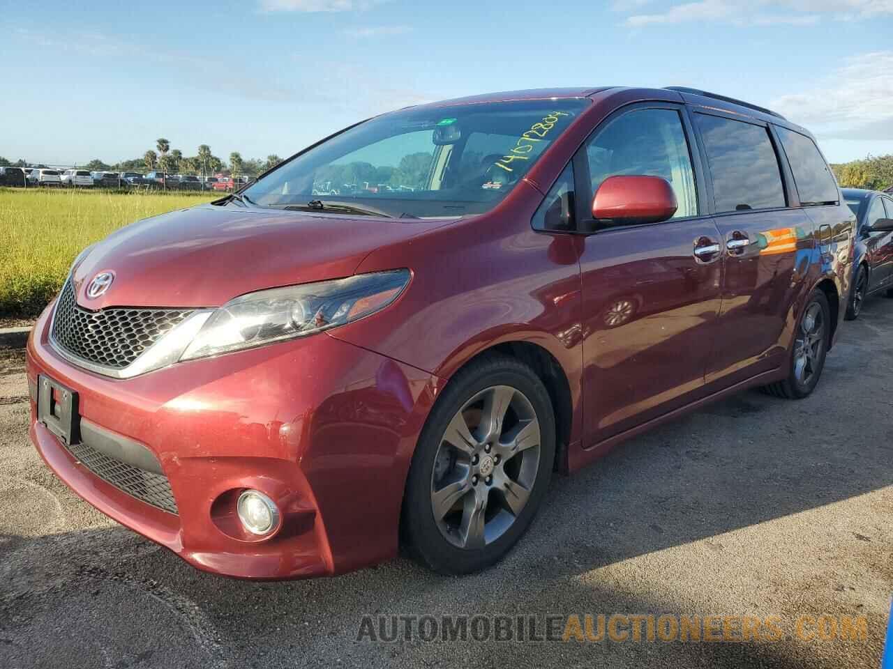 5TDXK3DC2FS620899 TOYOTA SIENNA 2015