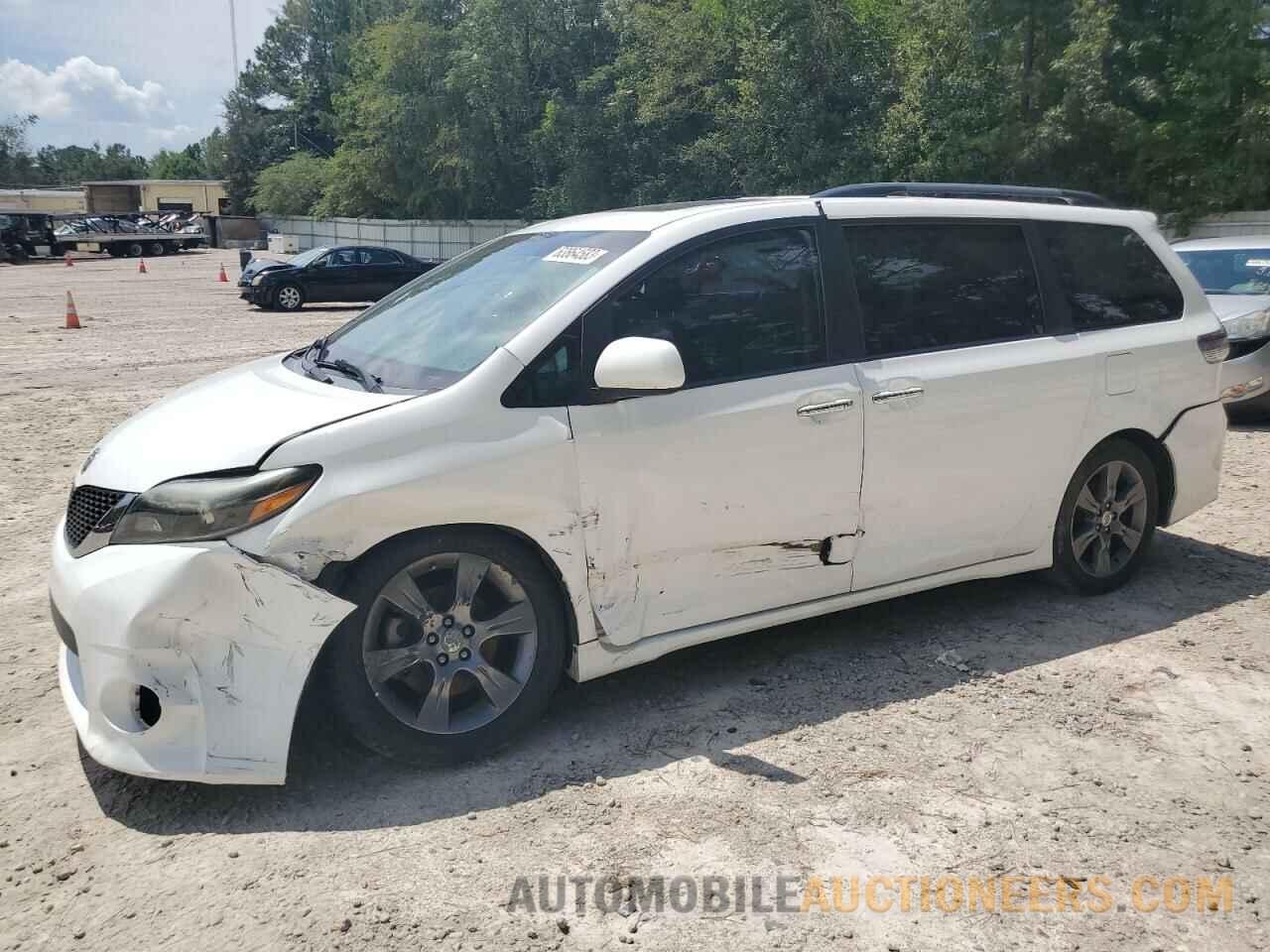 5TDXK3DC2FS670315 TOYOTA SIENNA 2015