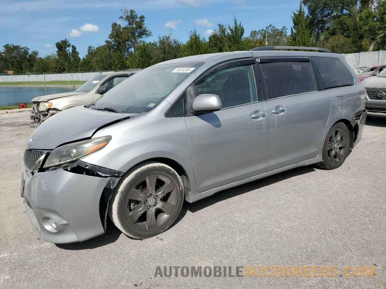 5TDXK3DC4FS598694 TOYOTA SIENNA 2015