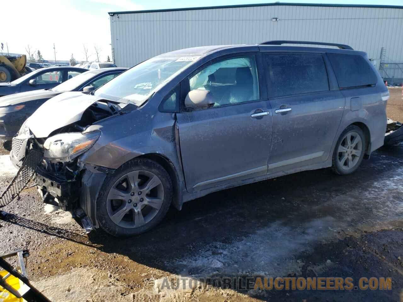 5TDXK3DC5FS571438 TOYOTA SIENNA 2015