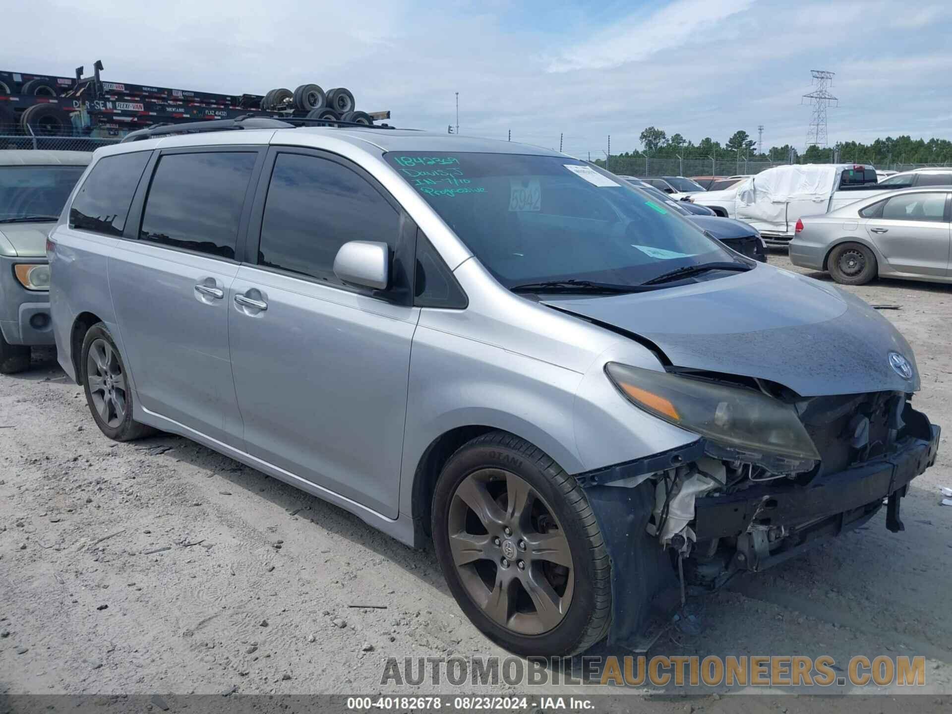 5TDXK3DC5FS689991 TOYOTA SIENNA 2015