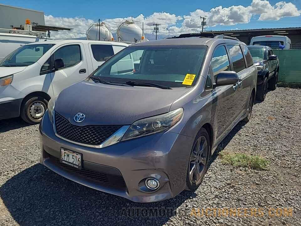 5TDXK3DC6GS699513 Toyota Sienna 2016