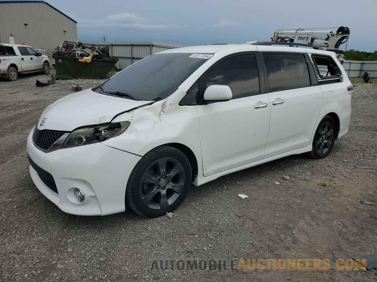 5TDXK3DC6GS763744 TOYOTA SIENNA 2016