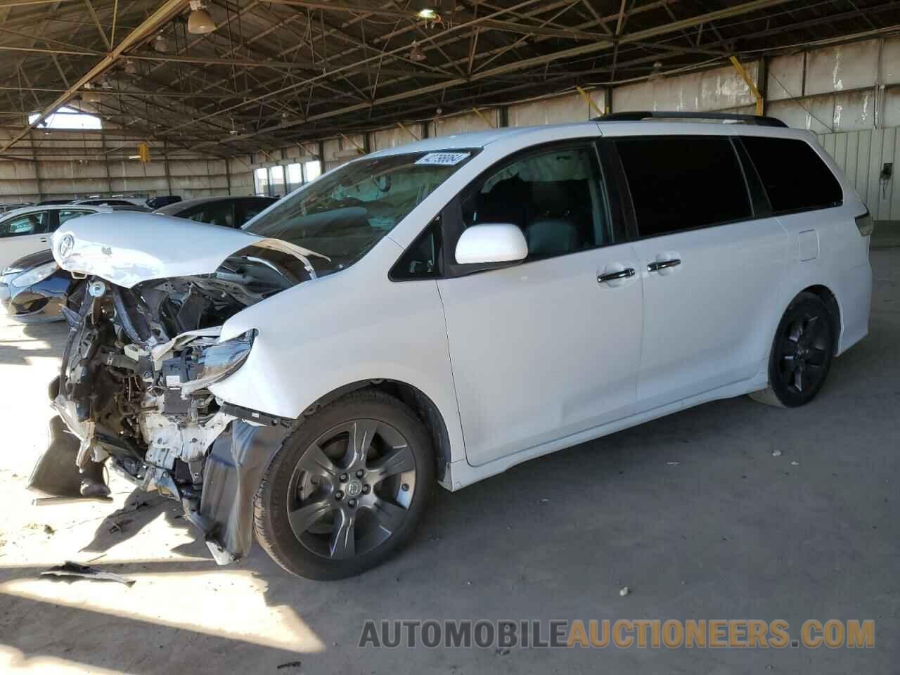 5TDXK3DC7FS632062 TOYOTA SIENNA 2015