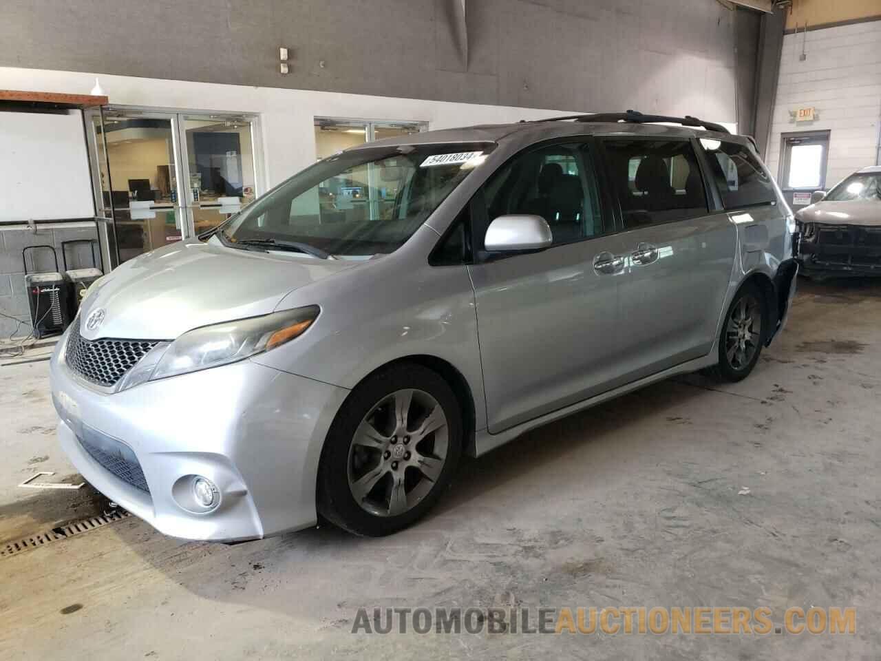 5TDXK3DC8FS547554 TOYOTA SIENNA 2015