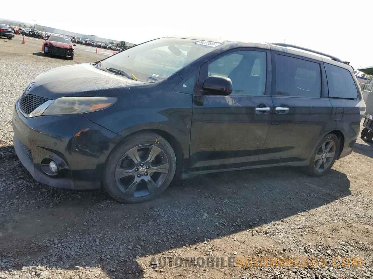 5TDXK3DC8FS603489 TOYOTA SIENNA 2015