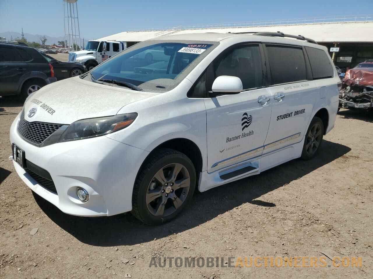 5TDXK3DC8FS604822 TOYOTA SIENNA 2015