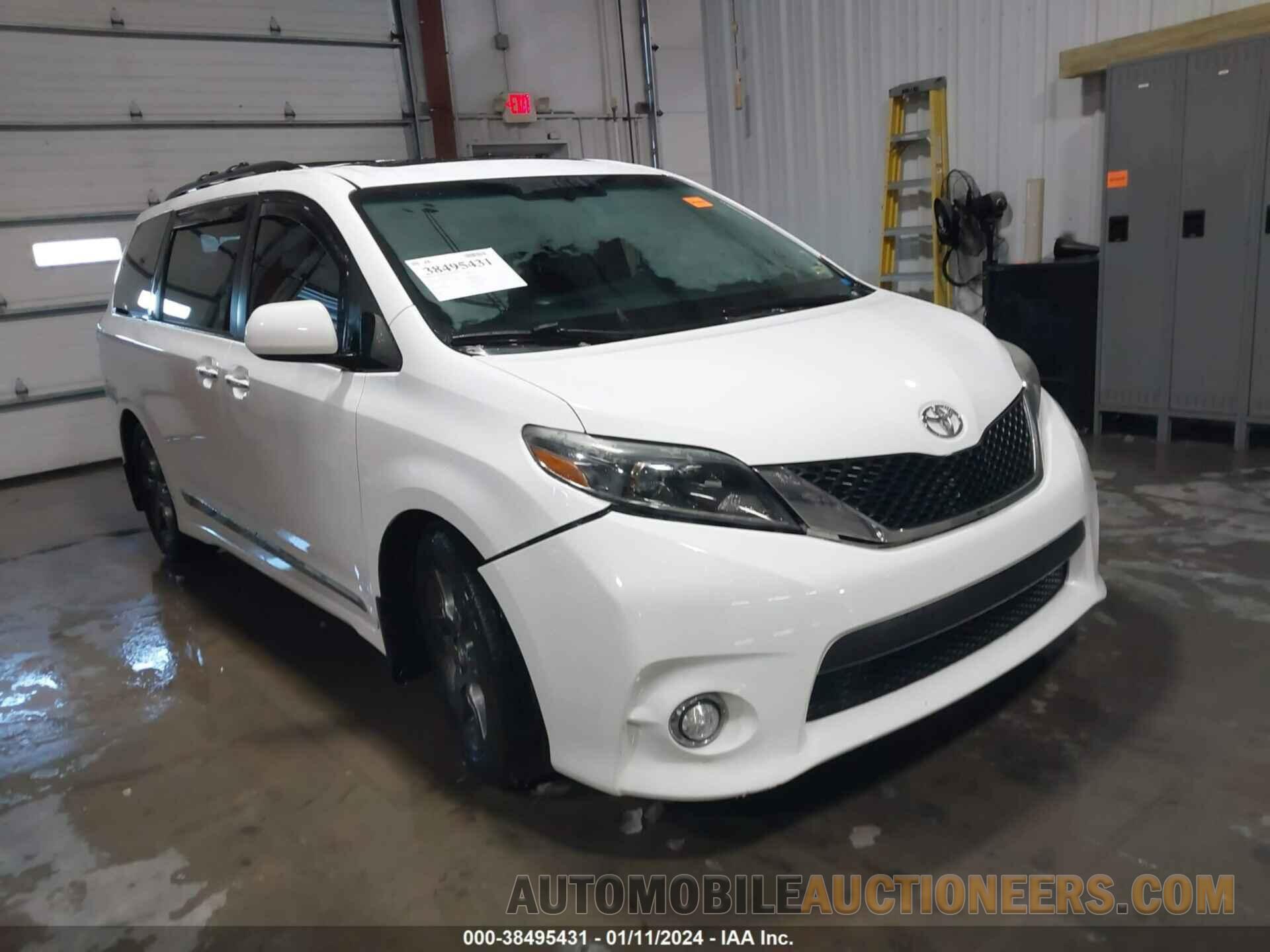 5TDXK3DC8FS623144 TOYOTA SIENNA 2015