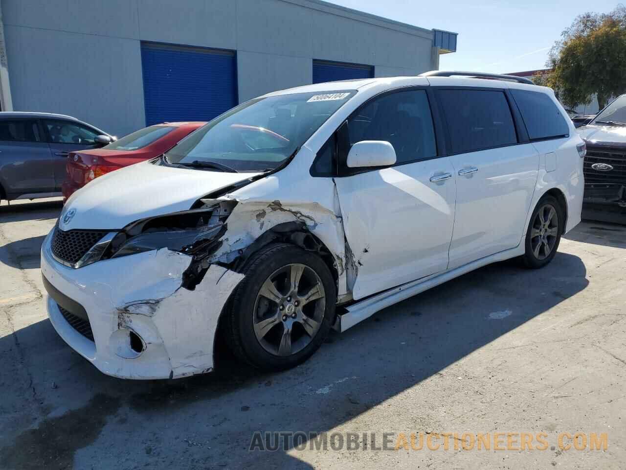 5TDXK3DC8GS702265 TOYOTA SIENNA 2016