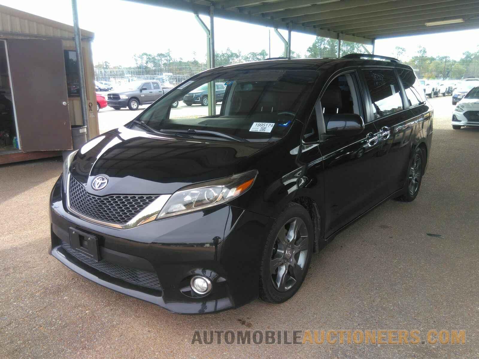 5TDXK3DC9GS761079 Toyota Sienna 2016