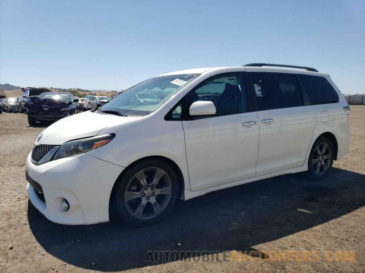 5TDXK3DCXFS681160 TOYOTA SIENNA 2015