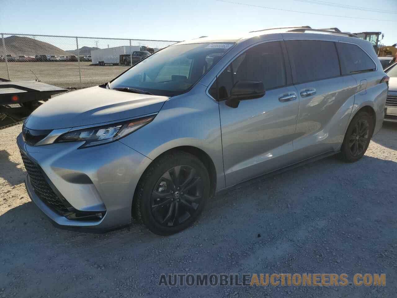 5TDXRKEC5PS139762 TOYOTA SIENNA 2023