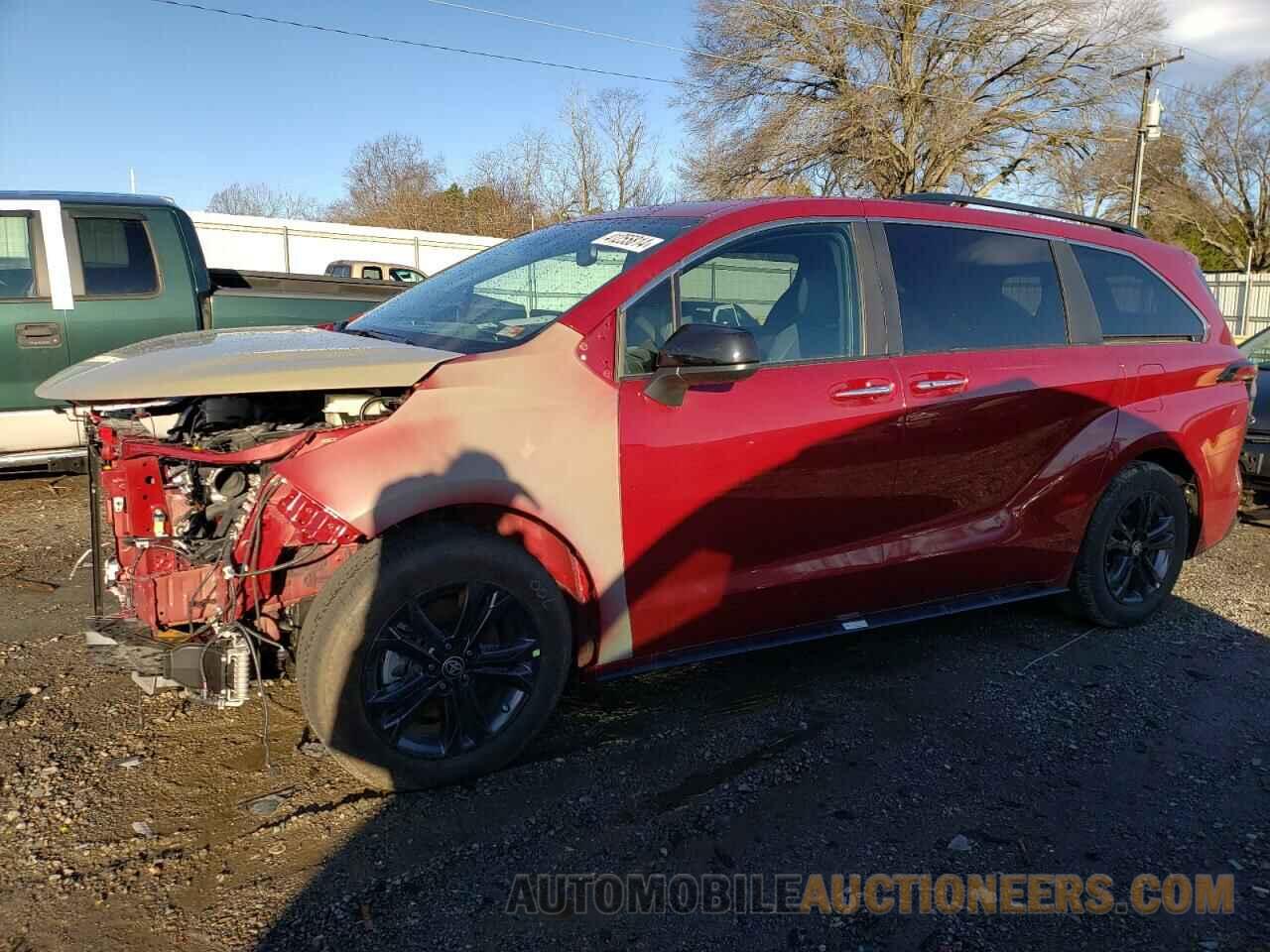 5TDXSKFC3RS113893 TOYOTA SIENNA 2024