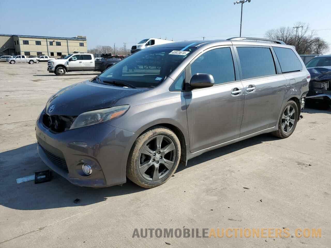 5TDXZ3DC0HS784828 TOYOTA SIENNA 2017