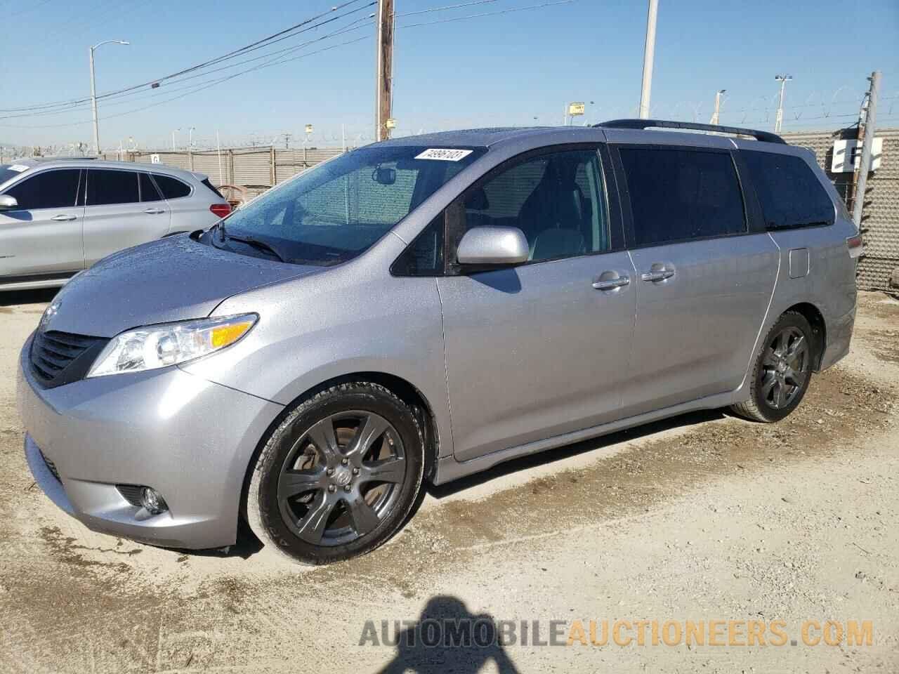 5TDXZ3DC0HS806844 TOYOTA SIENNA 2017