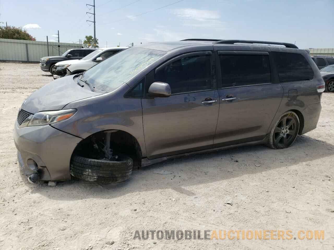 5TDXZ3DC0HS829346 TOYOTA SIENNA 2017