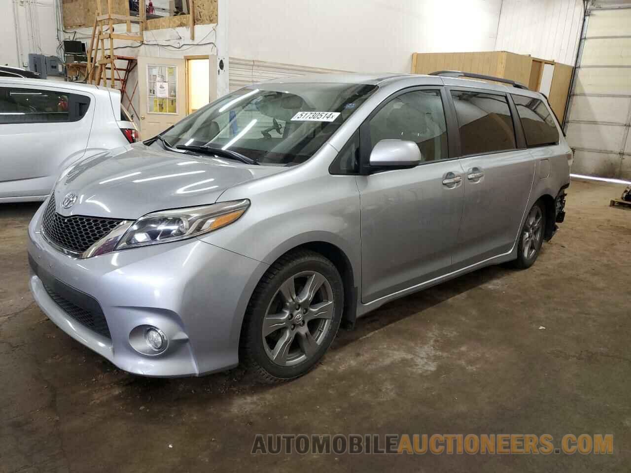 5TDXZ3DC0HS853176 TOYOTA SIENNA 2017