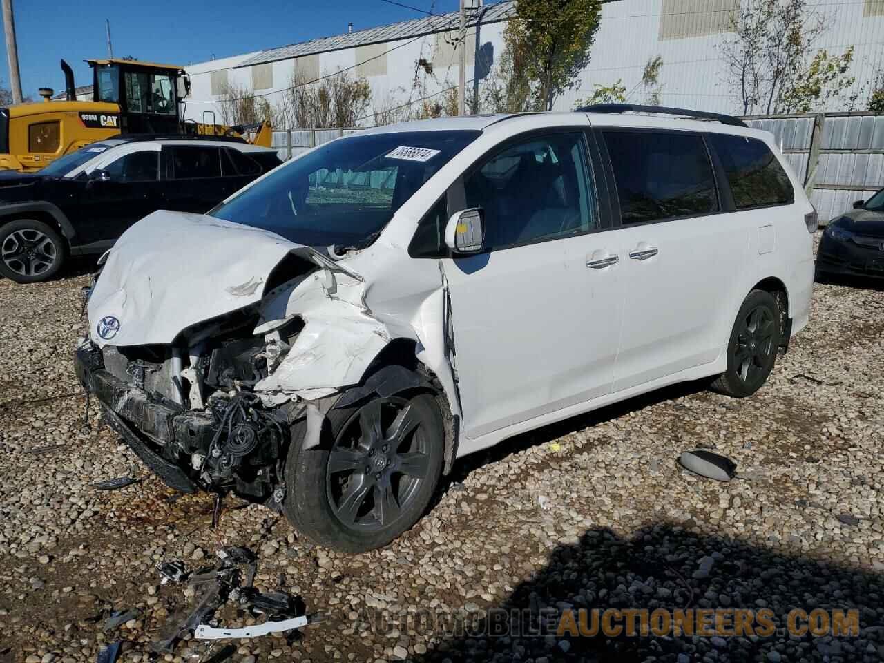 5TDXZ3DC1HS895260 TOYOTA SIENNA 2017