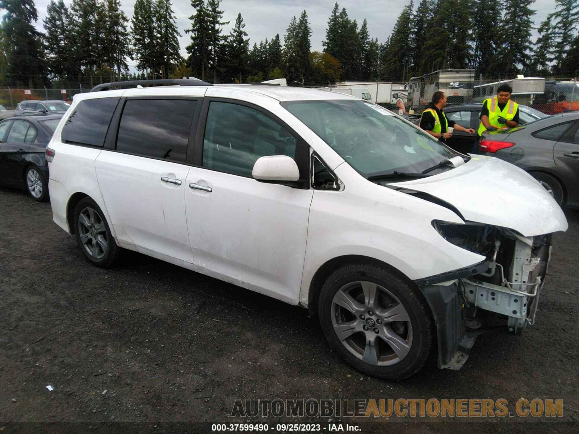 5TDXZ3DC1JS925024 TOYOTA SIENNA 2018