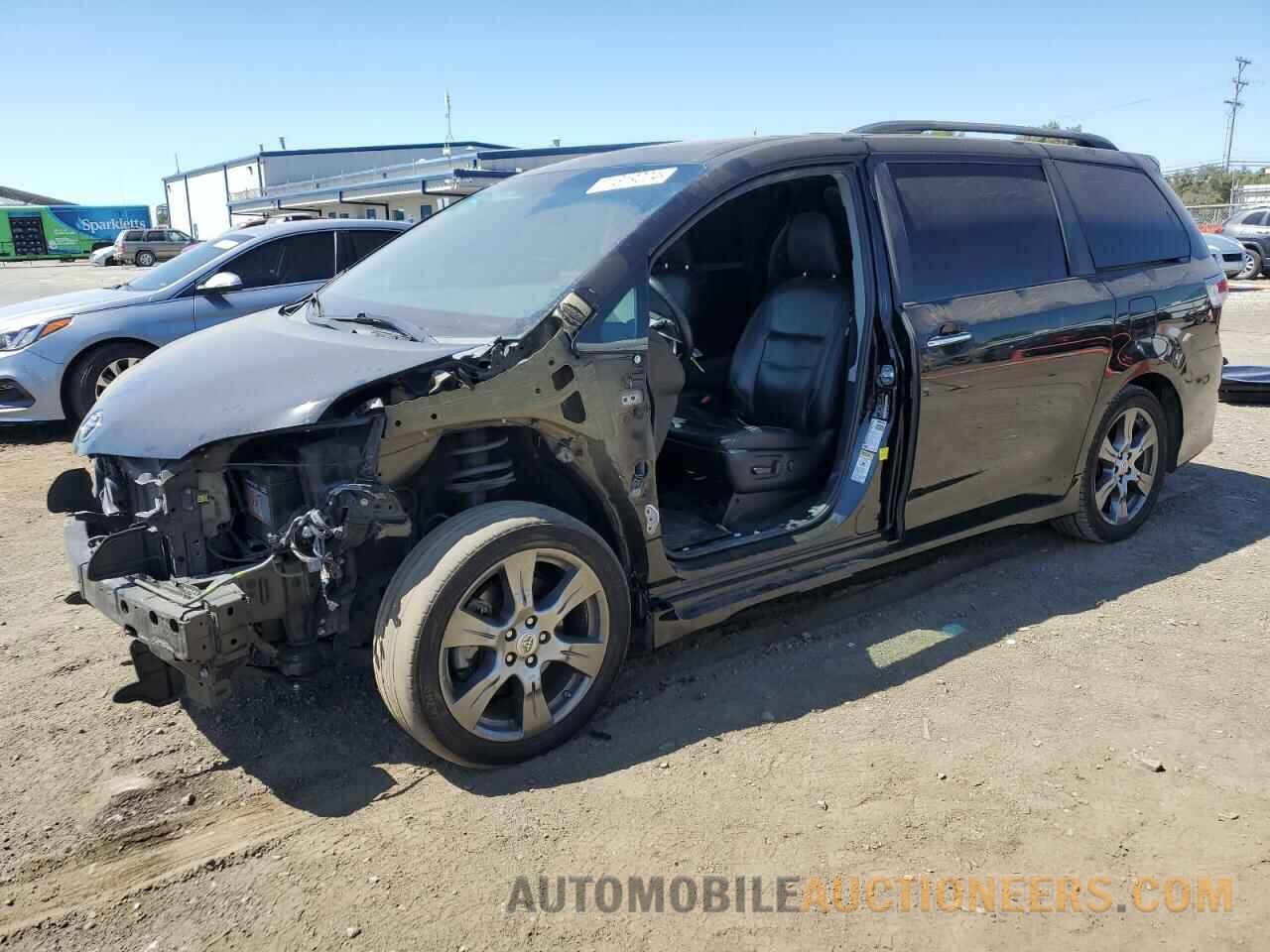 5TDXZ3DC2HS857326 TOYOTA SIENNA 2017