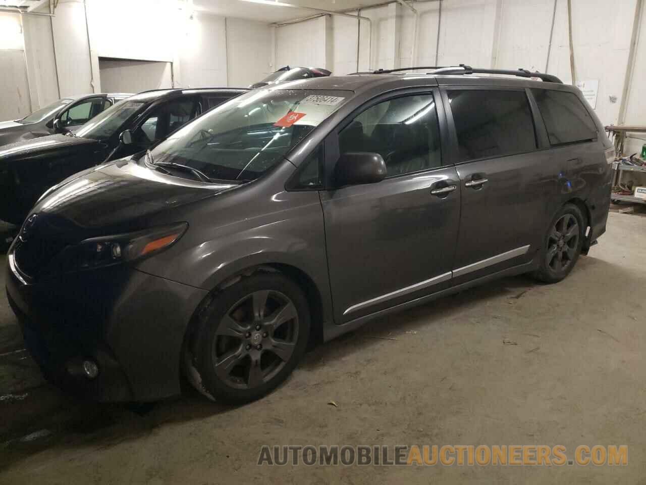 5TDXZ3DC2HS888320 TOYOTA SIENNA 2017