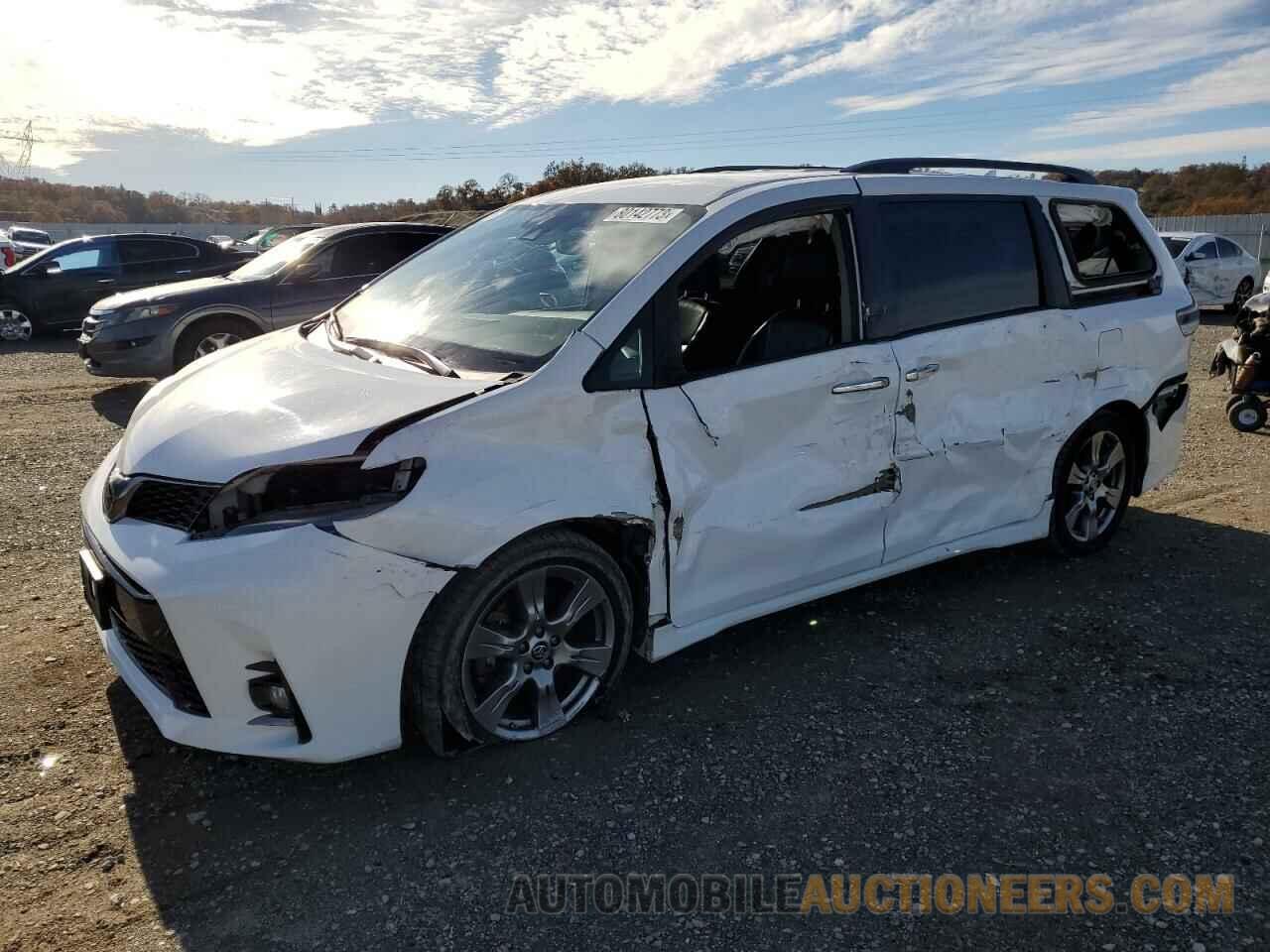 5TDXZ3DC2KS985721 TOYOTA SIENNA 2019