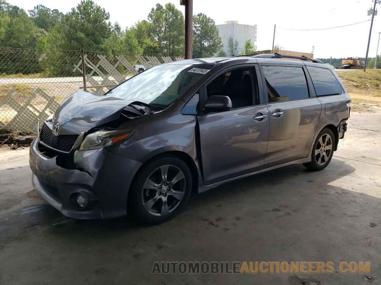 5TDXZ3DC3HS779722 TOYOTA SIENNA 2017