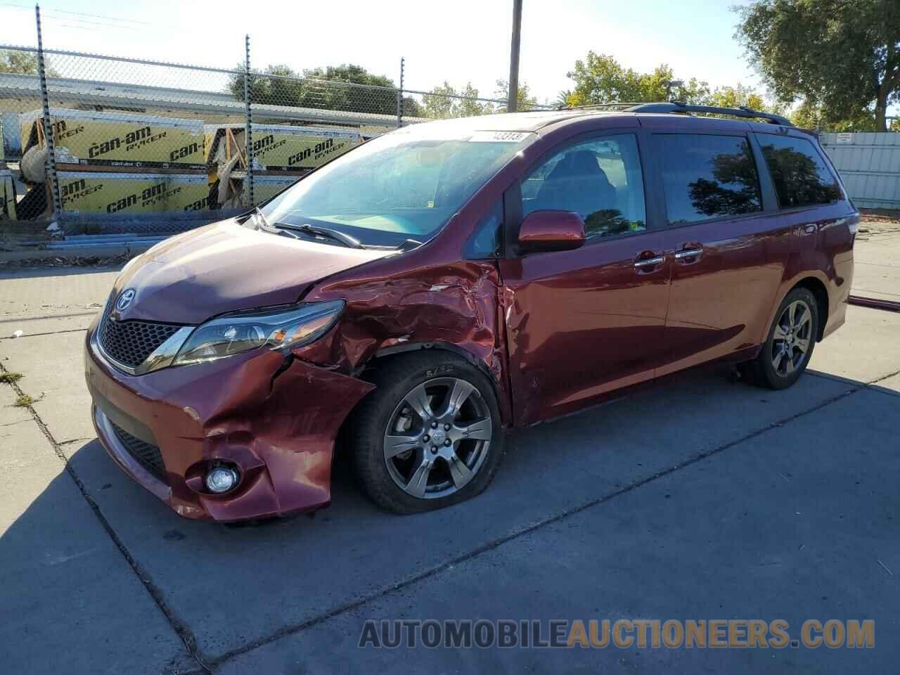 5TDXZ3DC3HS785956 TOYOTA SIENNA 2017